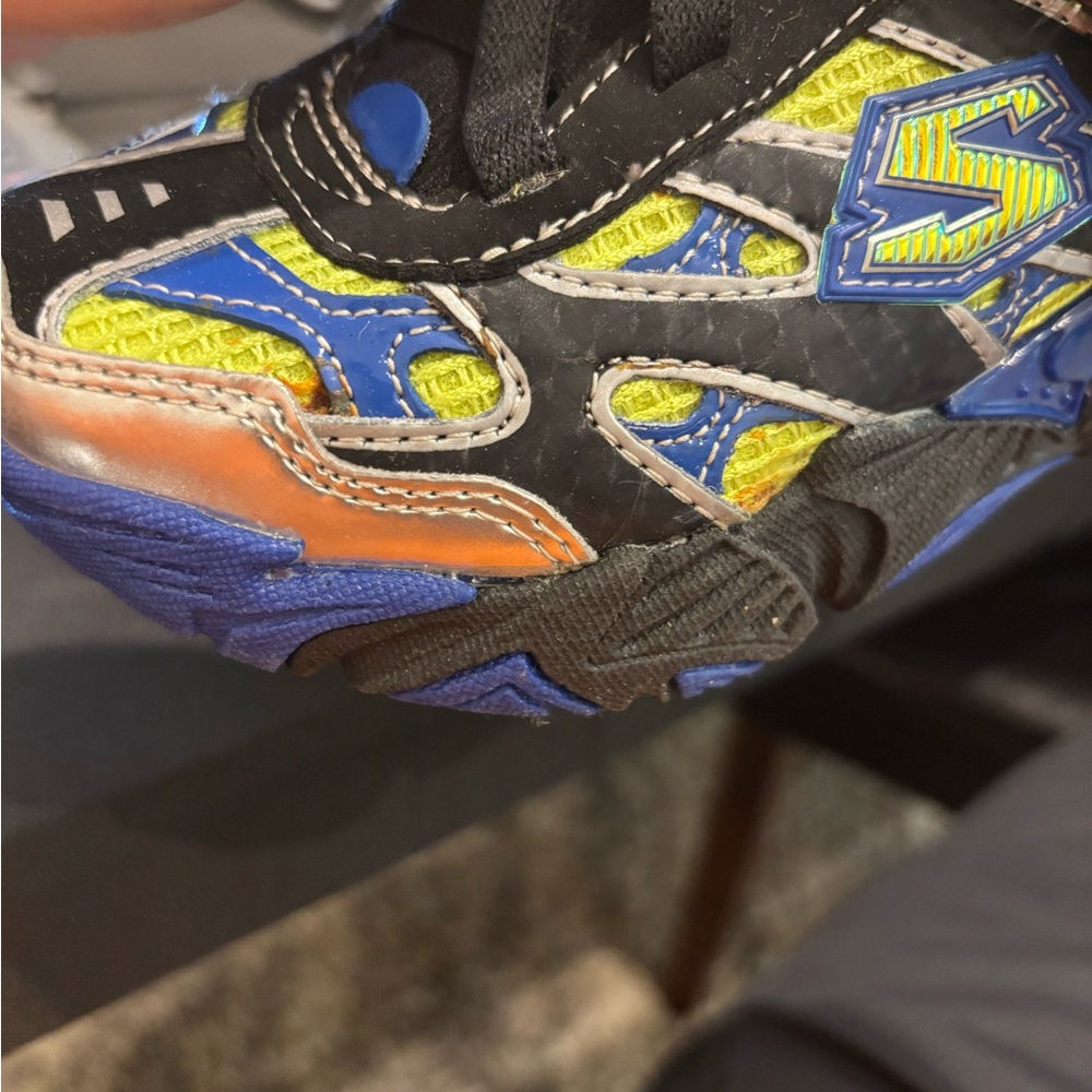 Skechers Mega Flex Black/Blue/Lime Pistonz boys sneakers (discolored glue marks) - Picture 5 of 7